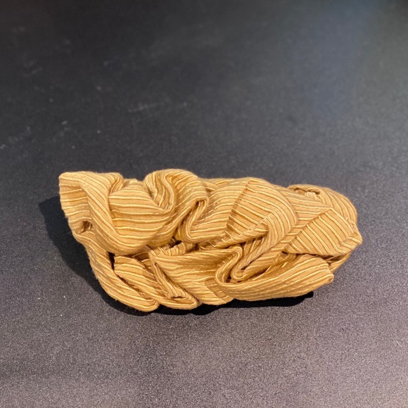 Beatice Lissague Hair Accessory - Picture 1 of 5